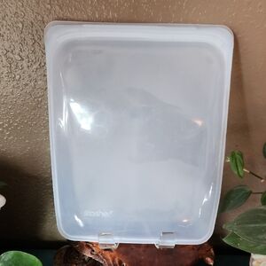 One (1) Stasher Reusable Silicone Food Storage Bag - Clear EUC